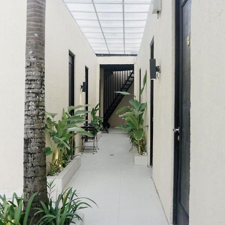 Escotel Tempekan Guest House Canggu Exterior foto